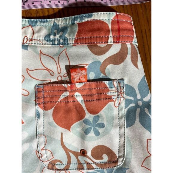 Crazy Shirts  Hawaiian Floral Board Shorts Size 9 Multicolor - Picture 5 of 9